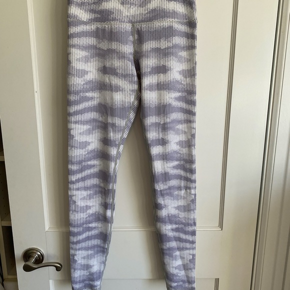 Just Live Blue Purple Camo Print Leggings Women’s Small - Picture 1 of 5